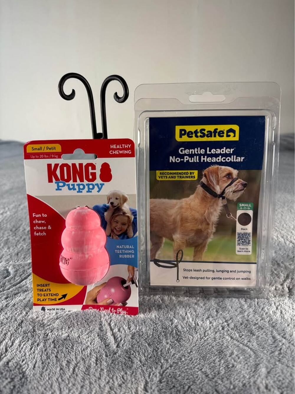 🐕NEW  BUNDLE - KONG Puppy Toy & PetSafe Gentle Leader No-Pull Headcollar Small